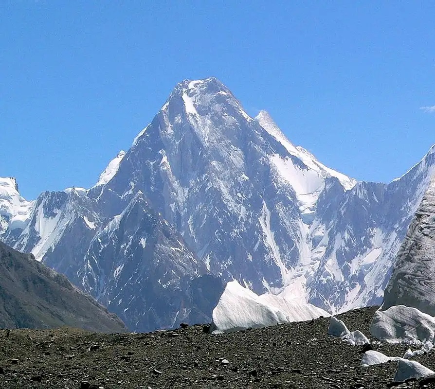 Distaghil Sar in Pakistan – Highest peak of the Hispar Muztagh subrange in the Karakoram