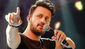 Atif Aslam performing at a benefit concert