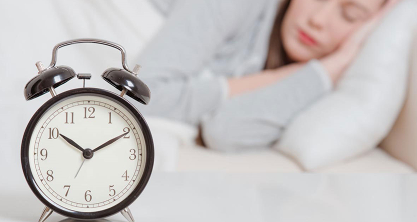 Pakistani mom winding down for early sleep with a calm bedtime routine